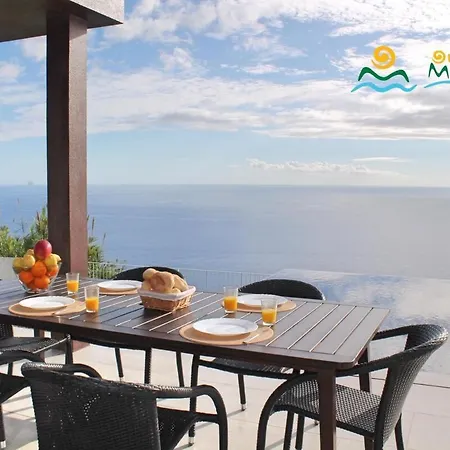 Ourmadeira - Cliffscape, Panoramic Seaviews Vila *